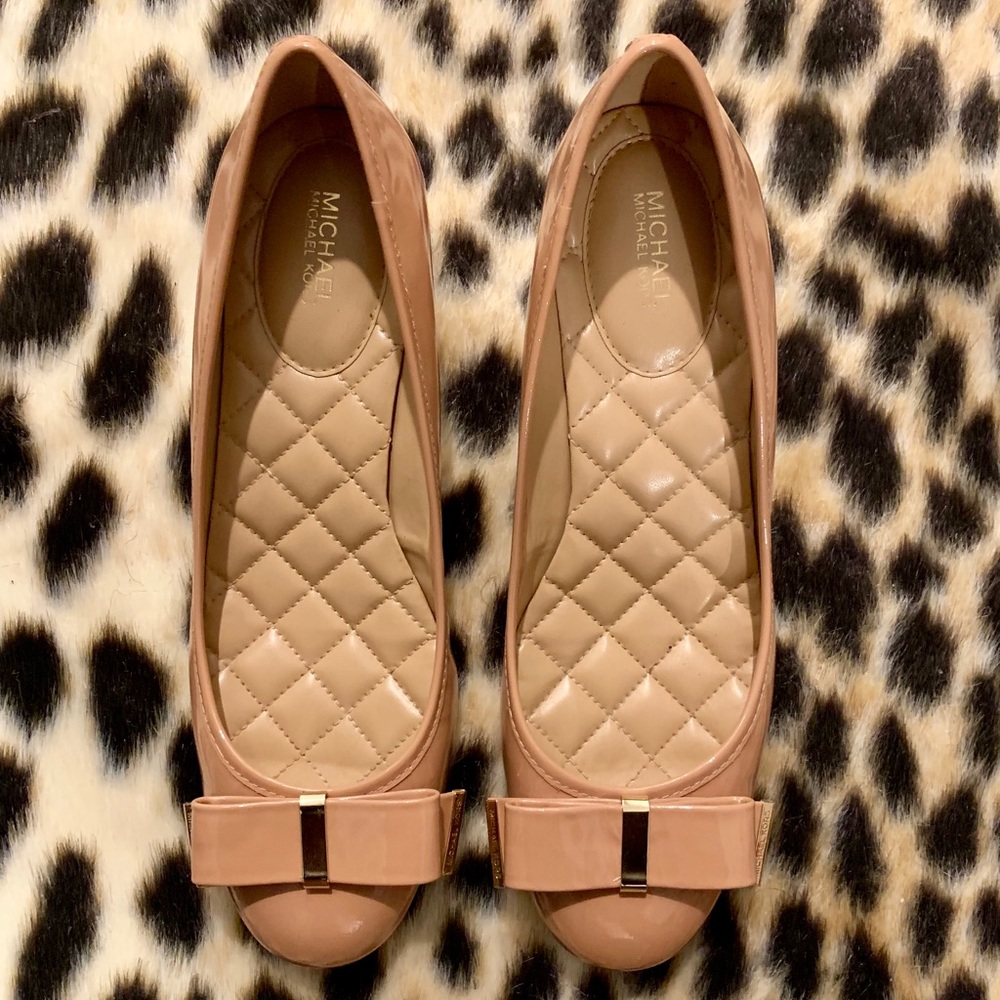 MICHAEL by Michael Kors Nude Pump (Never Worn)